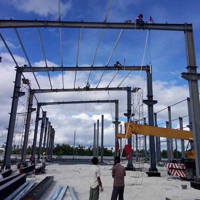 ساختمان های ساختاری صنعتی از فولاد کربن گالوانیزه یا رنگ آمیزی